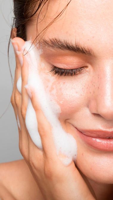 The Top 10 Tips for Acne-Prone Skin